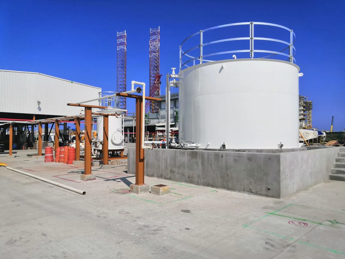 Paquetes de dosificación de anilina y de detergente dispersante fabricados por GIDSA e instalados en la Refinería Olmeca, en Dos Bocas, Tabasco