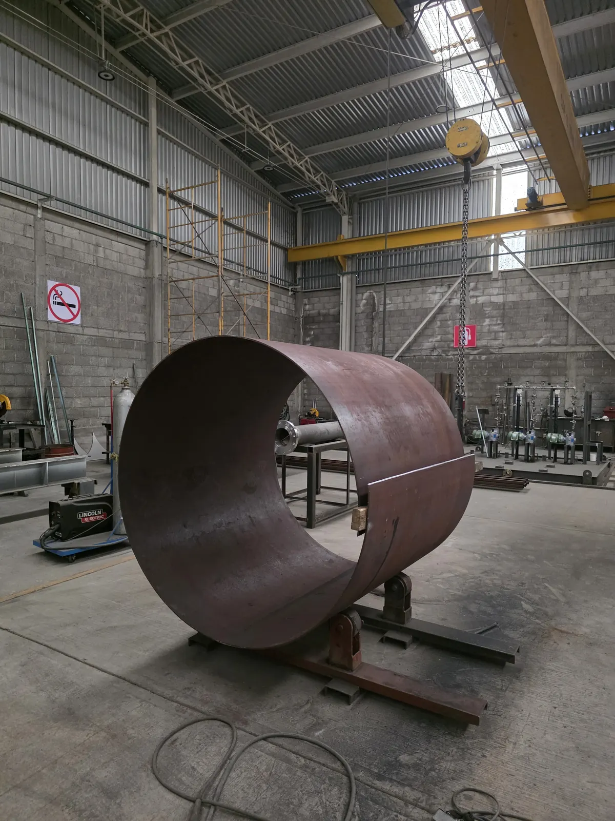 Rolado de placa para el cuerpo de un tanque en la planta de GIDSA